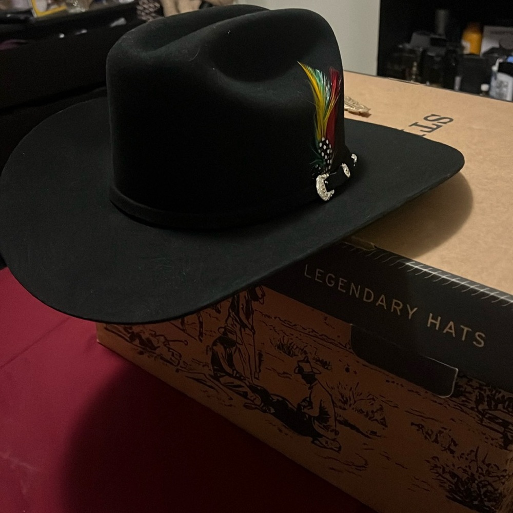 Black stetson hat